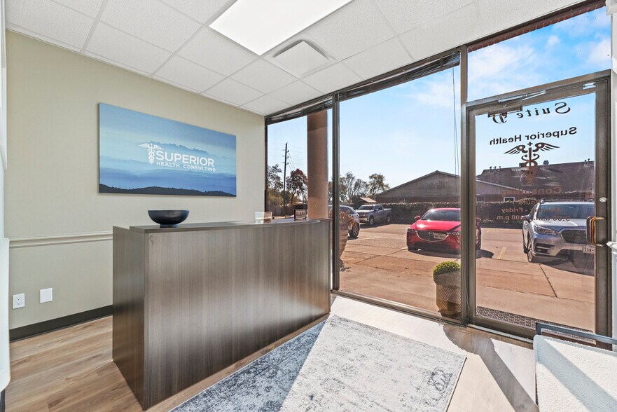 More Photos Of 990 Village Sq, Tomball Medical For Lease