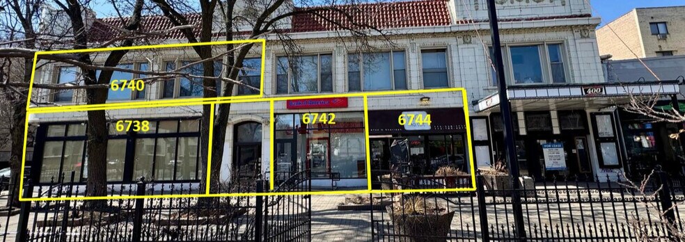 Primary Photo Of 6738-6746 N Sheridan Rd, Chicago General Retail For Lease