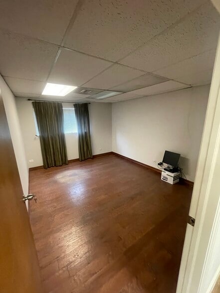 More Photos Of 1150-1162 S Lipan St, Denver Light Manufacturing For Lease