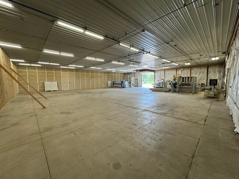 More Photos Of 2410 Main St, Huntertown Industrial For Lease