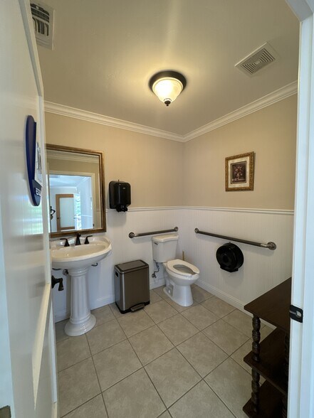 More Photos Of 4130-4136 Grass Valley Hwy, Auburn Office Residential For Sale