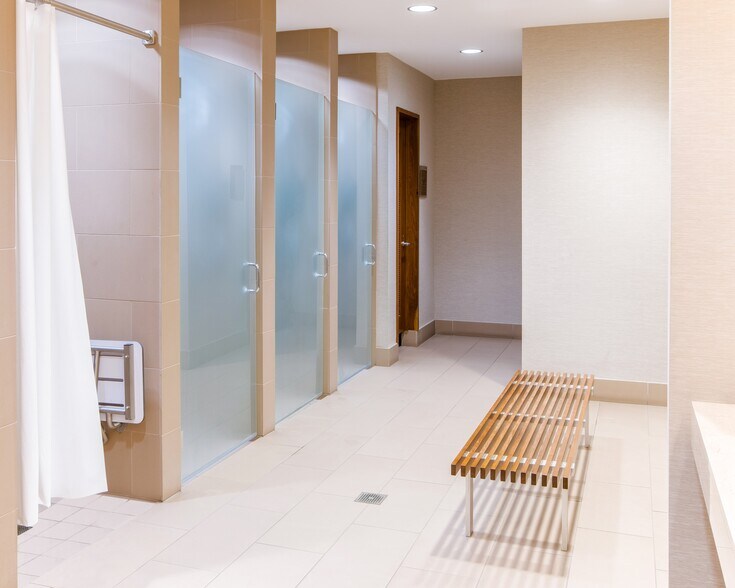 More Photos Of 1717 McKinney Ave, Dallas Office For Lease