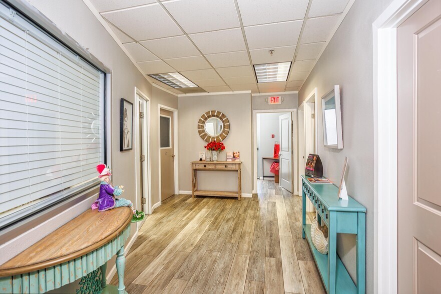 More Photos Of 14300 SE First St, Vancouver Office For Lease