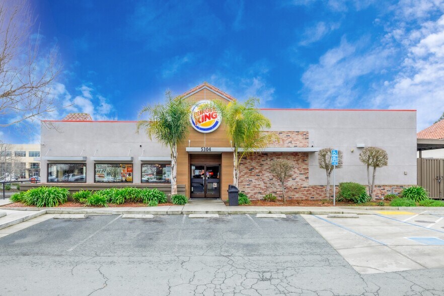 Primary Photo Of 5304 Old Redwood Hwy, Petaluma Fast Food For Sale