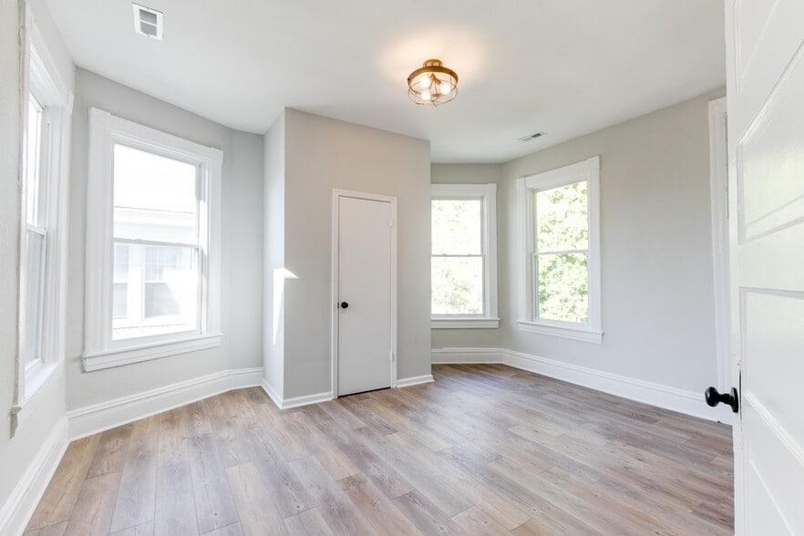 More Photos Of 3418 Carolina Ave, Richmond Multifamily For Sale
