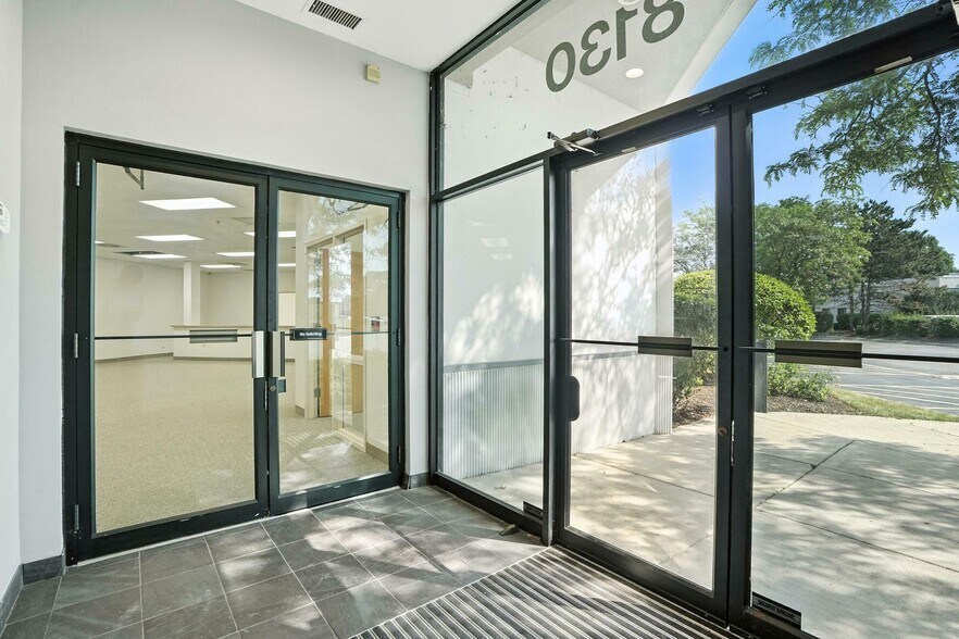 More Photos Of 8130 River Dr, Morton Grove Warehouse For Sale