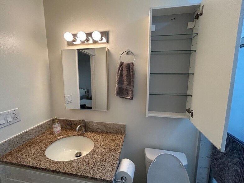More Photos Of 935 Pomeroy Ave, Santa Clara Apartments For Sale