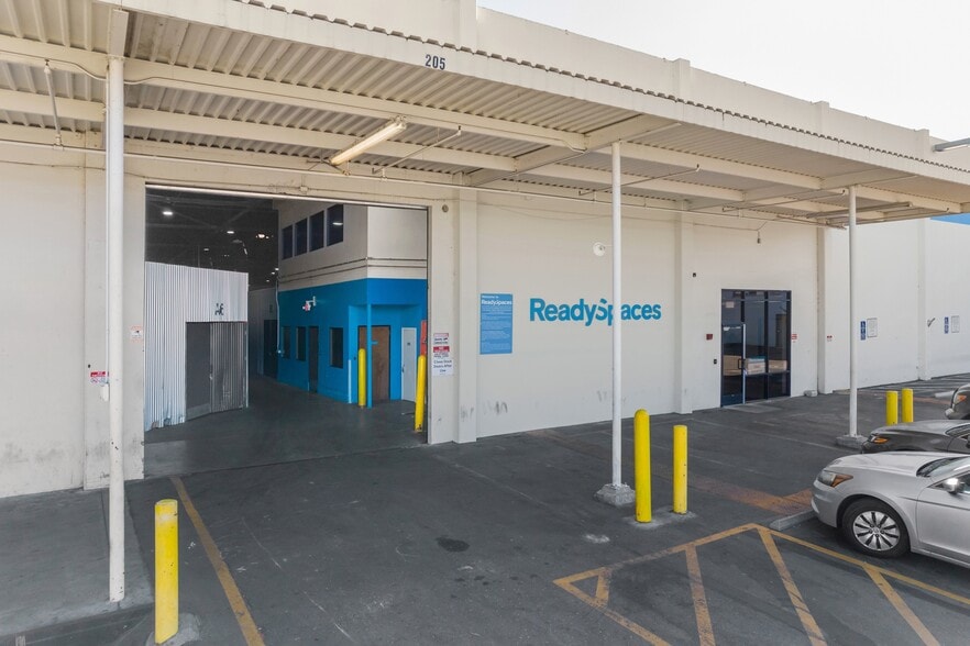 More Photos Of 205 E Alma Ave, San Jose Warehouse For Lease