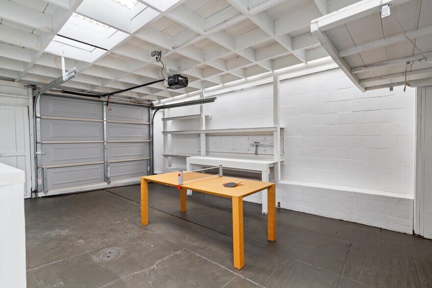 More Photos Of 1539 E 38th St, Oakland Apartments For Sale