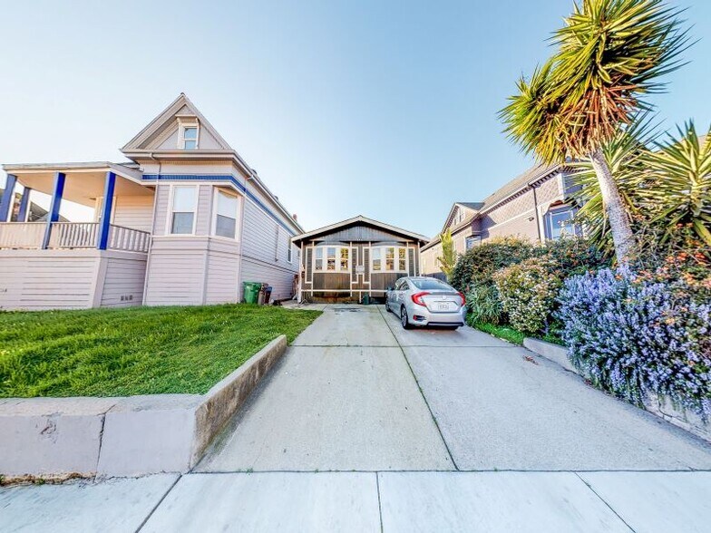 Primary Photo Of 3311 Martin Luther King Jr Way, Oakland Apartments For Sale