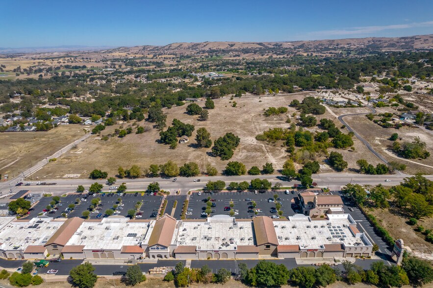 More Photos Of 2115 El Camino Real, Atascadero Land For Sale