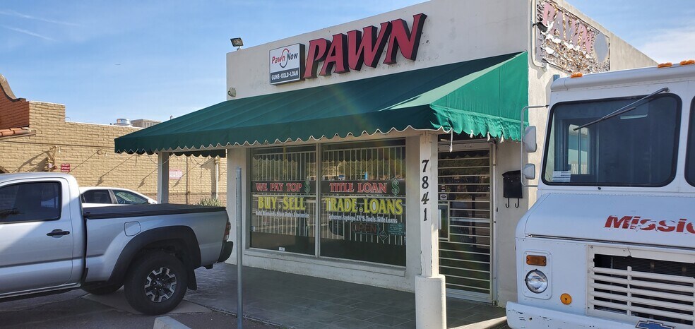 Primary Photo Of 7841 E Mcdowell Rd, Scottsdale Freestanding For Sale