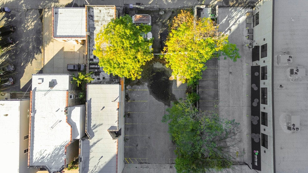 More Photos Of 5828 N Broadway St, Chicago Land For Sale