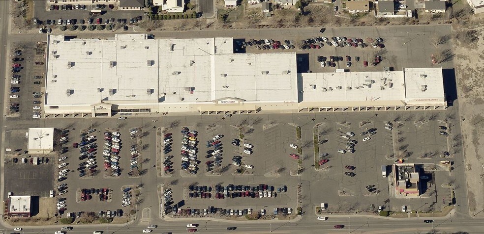 More Photos Of 2830 North Ave, Grand Junction General Retail For Lease