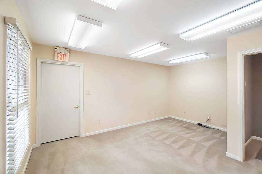 More Photos Of 1354 N Monroe Dr, Xenia Medical For Sale