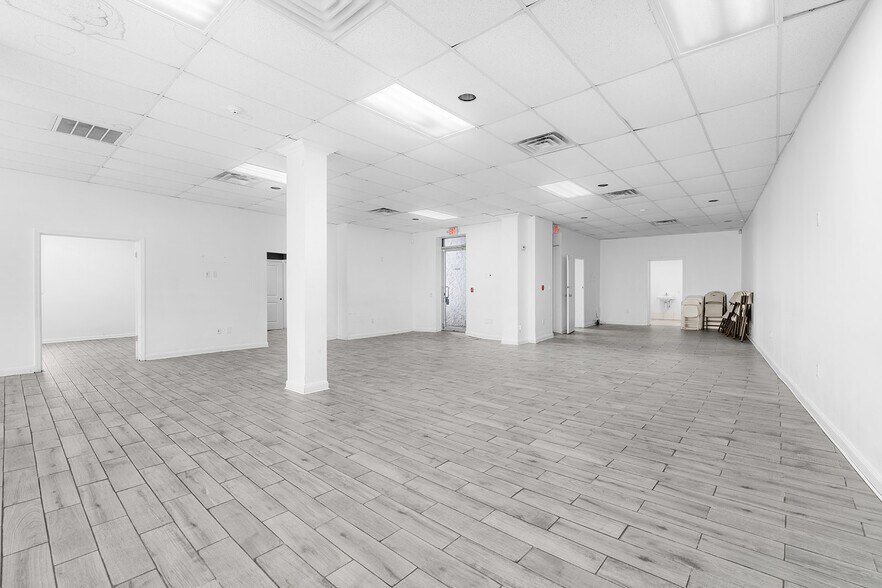 More Photos Of 1 W Englewood Ave, Englewood Freestanding For Lease