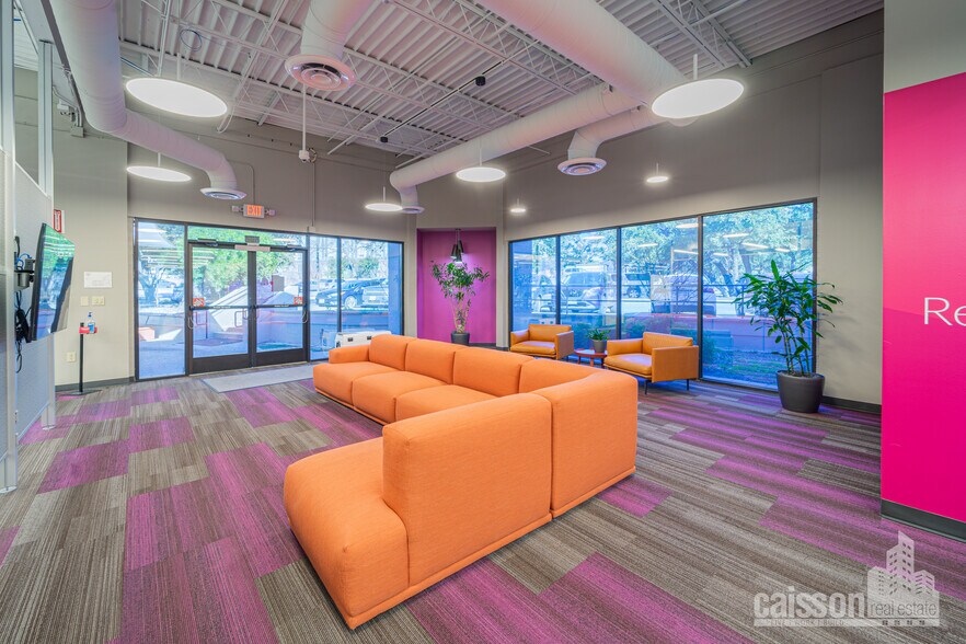 More Photos Of 11815 W IH-10, San Antonio Unknown For Lease