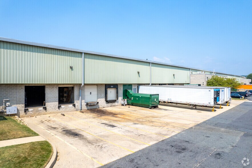 More Photos Of 4610 Mercedes Dr, Belcamp Warehouse For Lease