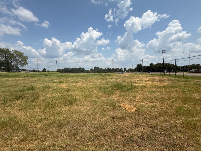 Primary Photo Of 2700 W Upshur Ave, Gladewater Land For Sale