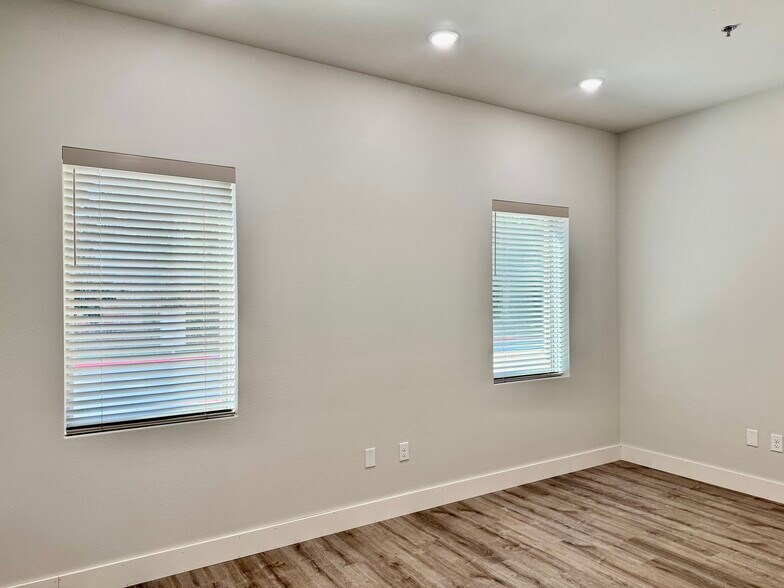 More Photos Of 3411 Cross Timbers Rd, Flower Mound Office For Lease