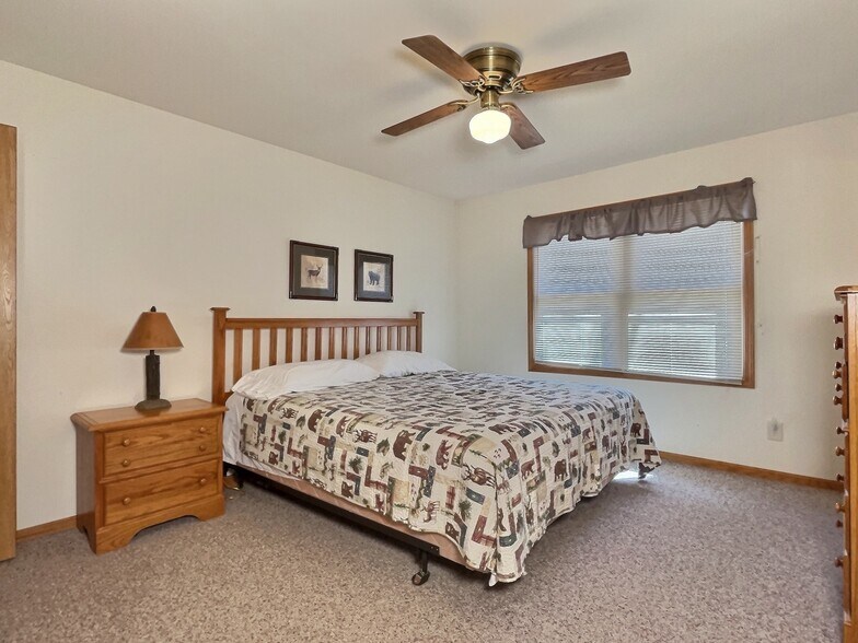 More Photos Of 8475 Hillcrest Ln, Saint Germain Hotel For Sale