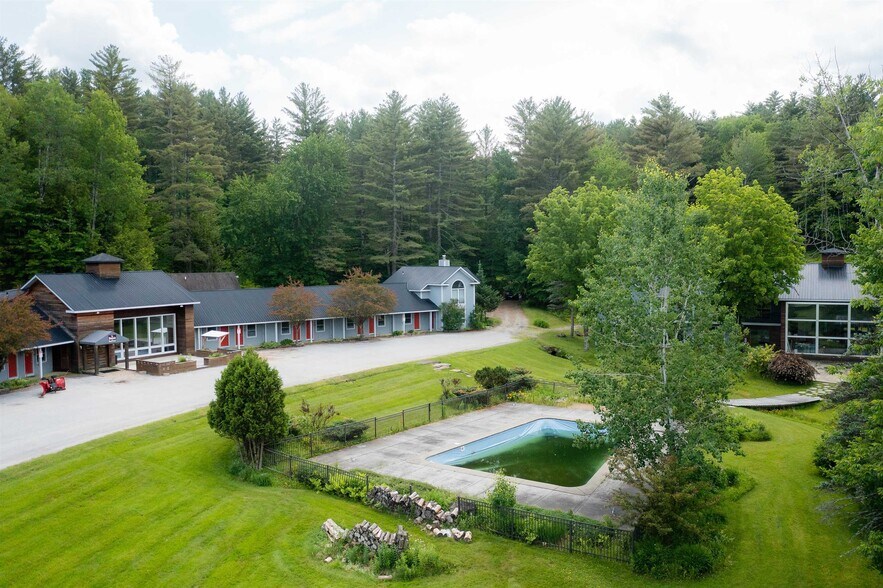 More Photos Of 1007 Mountain Rd, Stowe Hotel For Sale
