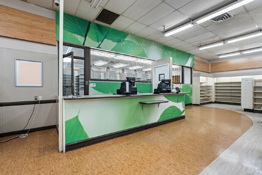 More Photos Of 1701 Airline Hwy, Hollister Freestanding For Lease