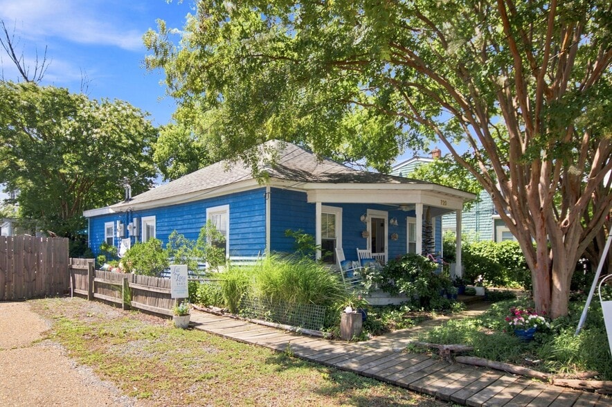 More Photos Of 720 Second St, Annapolis Specialty For Sale