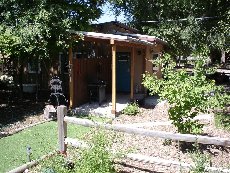 More Photos Of 1804 E College Blvd, Roswell General Retail For Sale