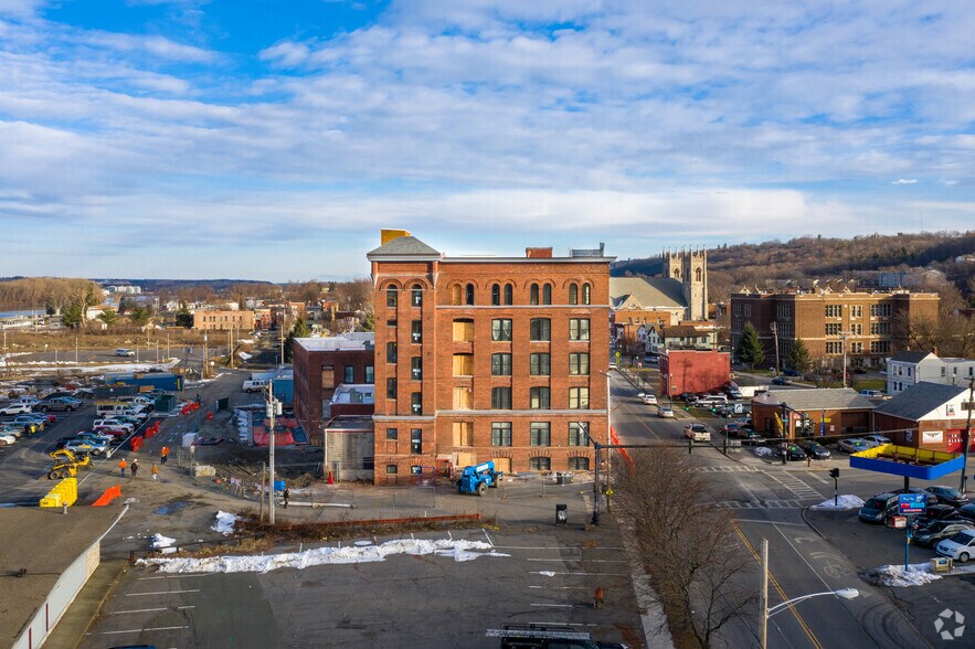 More Photos Of 701 River St, Troy Apartments For Lease