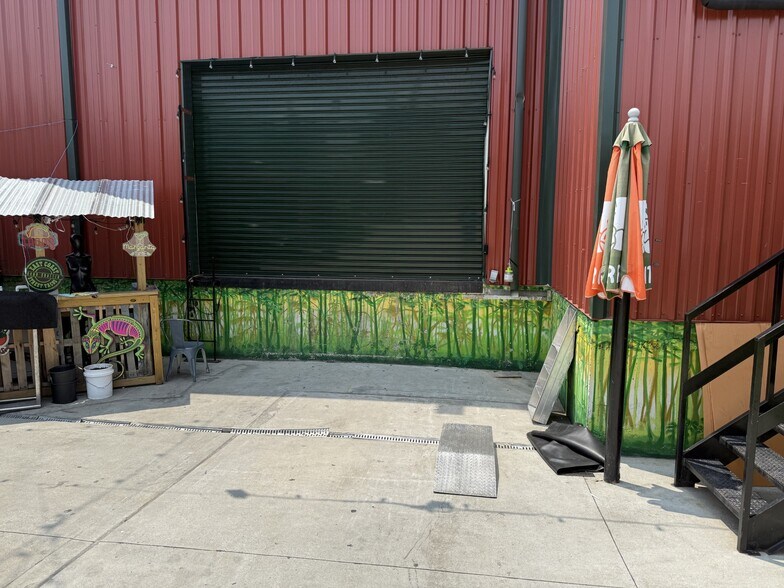 More Photos Of 839 Pennsylvania Ave, Brooklyn Storefront For Lease