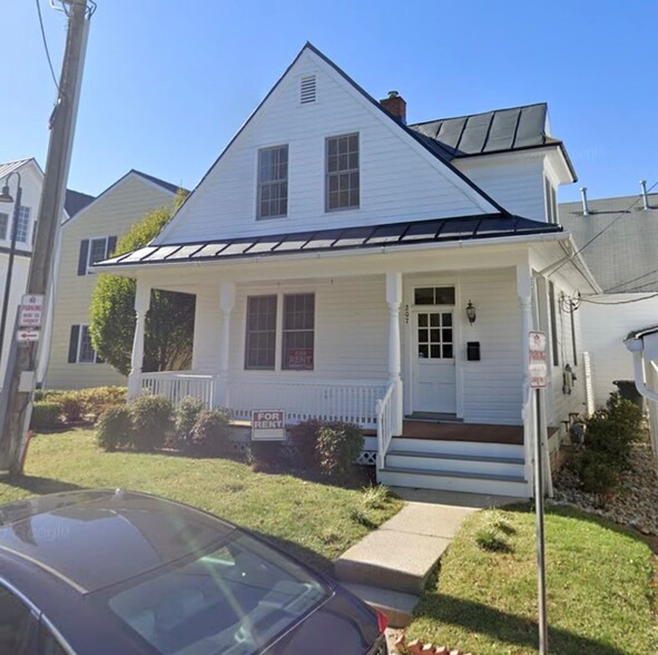 Primary Photo Of 207 Church St SE, Leesburg Storefront Retail Office For Lease