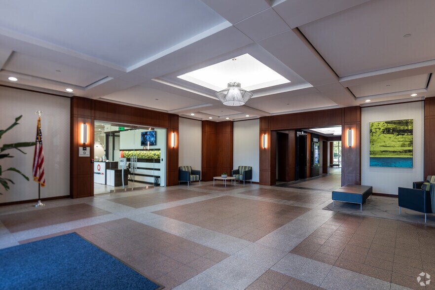 More Photos Of 100 North Point Ctr E, Alpharetta Office For Sale