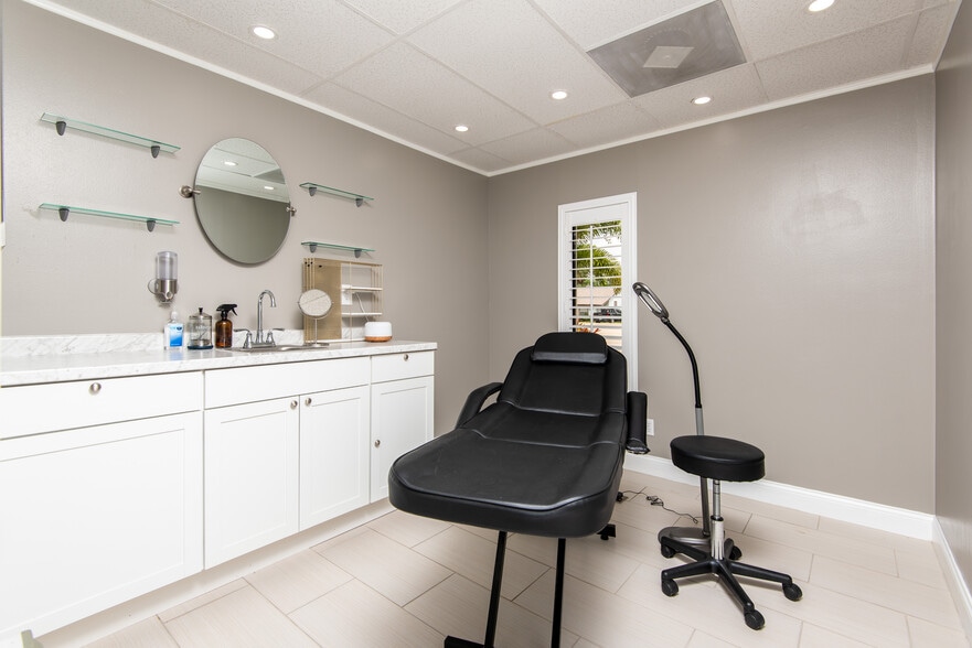 More Photos Of 315 E Strawbridge Ave, Melbourne Medical For Lease