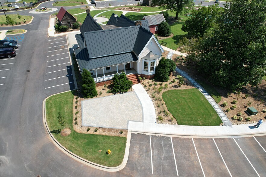 More Photos Of 521 Cedar Tree rd, Wellford General Retail For Lease