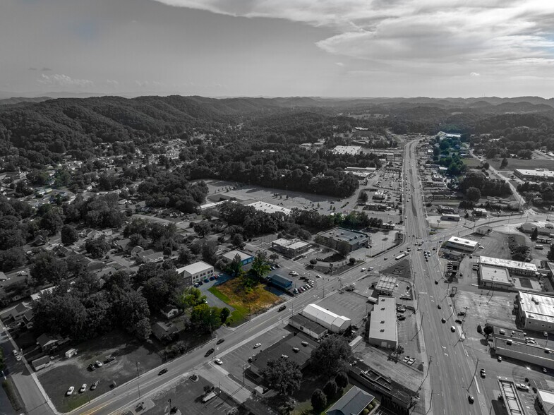 More Photos Of 2312 State st, Bristol Land For Lease