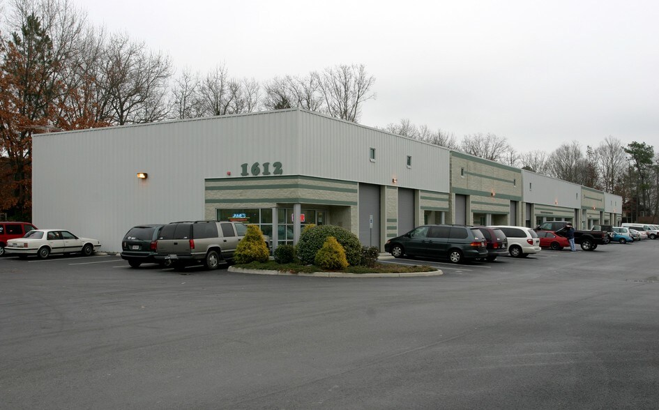 Primary Photo Of 1612 Centerville Tpke, Virginia Beach Flex For Lease