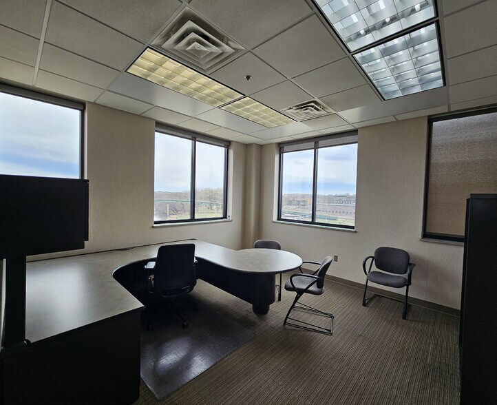 More Photos Of 200 E 10th St, Sioux Falls Office For Lease