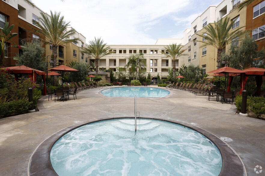 More Photos Of 700 S Myrtle Ave, Monrovia Apartments For Lease