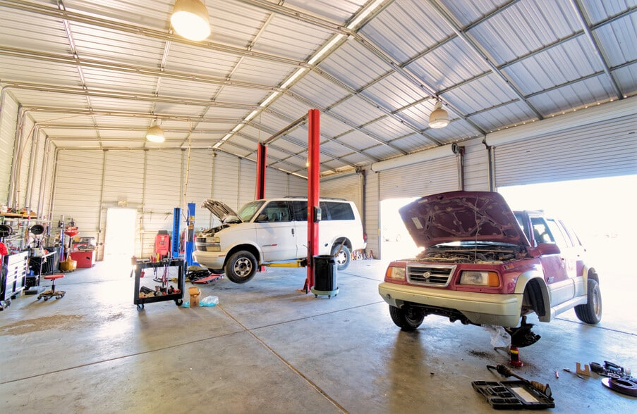 More Photos Of 75 Plymouth Ave, Quartzsite Service For Sale