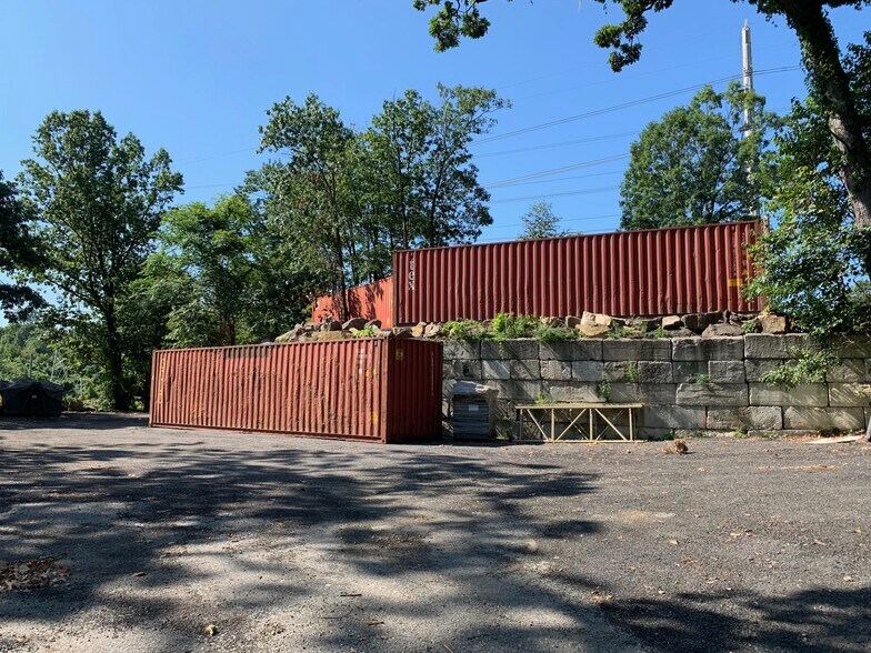 More Photos Of 3199A Albany Post Rd, Buchanan Land For Lease