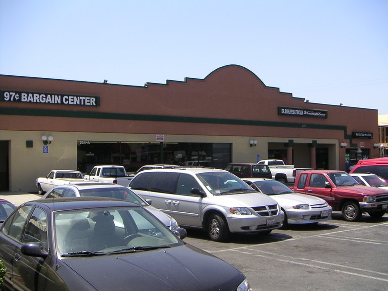 More Photos Of 250-254 W Harvard Blvd, Santa Paula Unknown For Lease