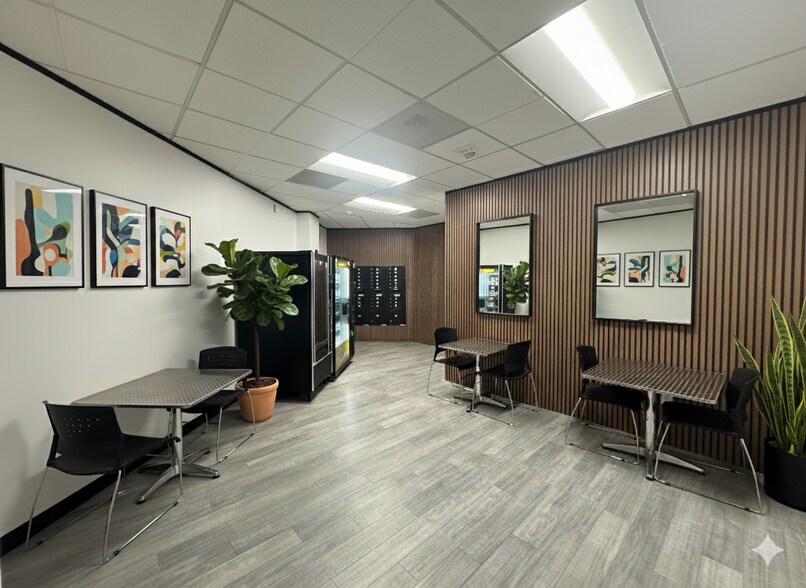 More Photos Of 11777 Katy Fwy, Houston Unknown For Lease