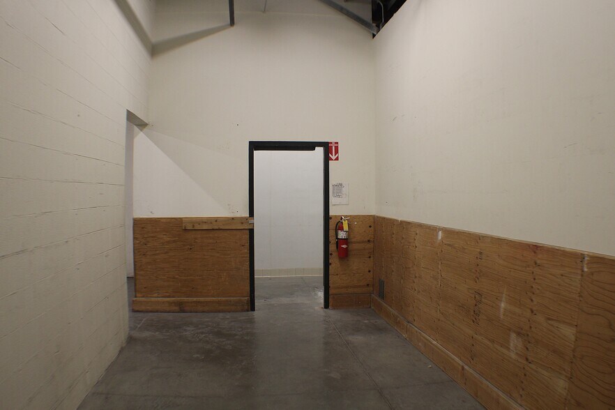 More Photos Of 869 W Florida Ave, Hemet Unknown For Lease