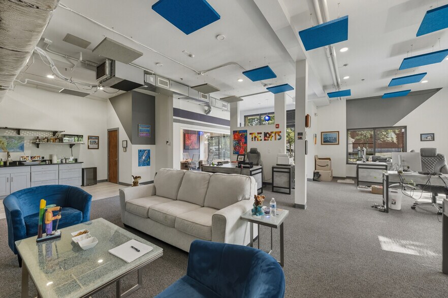 More Photos Of 7900 Conser St, Overland Park Apartments For Sale