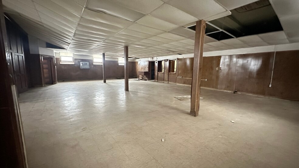 More Photos Of 4101 Helen St, Detroit Religious Facility For Sale