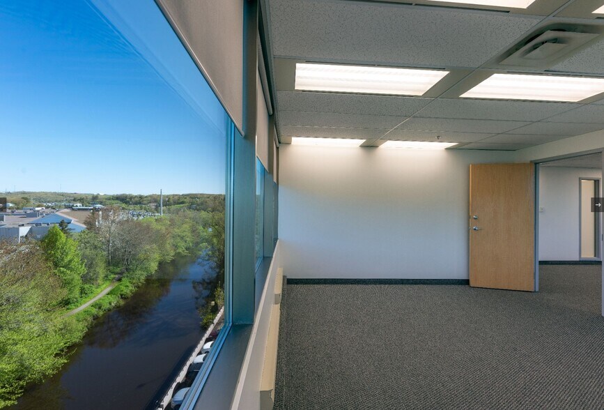 More Photos Of 1550 Bedford Hwy, Bedford Office For Lease