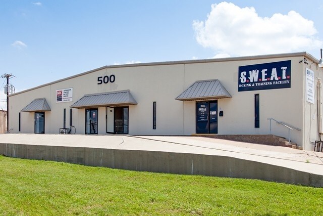 Primary Photo Of 500 S Belt Line Rd, Irving Warehouse For Lease