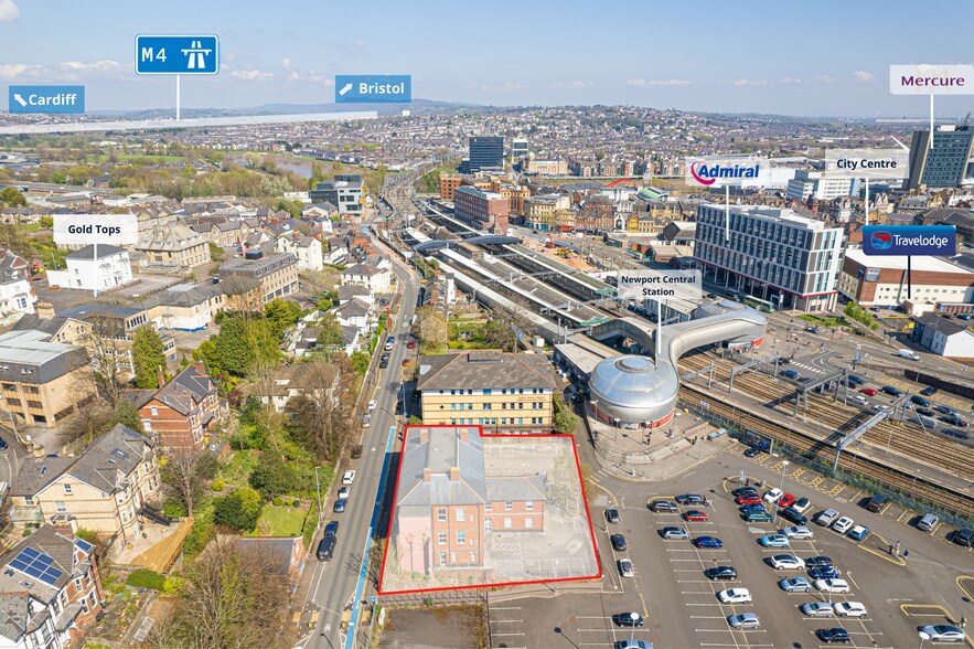 More Photos Of 12 Devon Pl, Newport Office For Lease