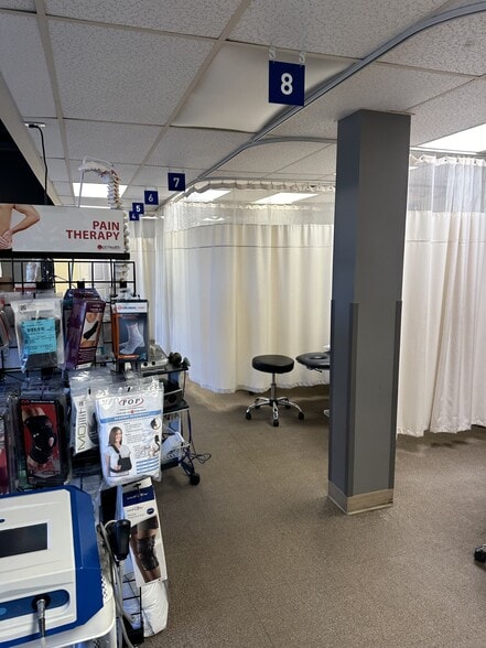 More Photos Of 8944 182nd St NW, Edmonton Office For Lease